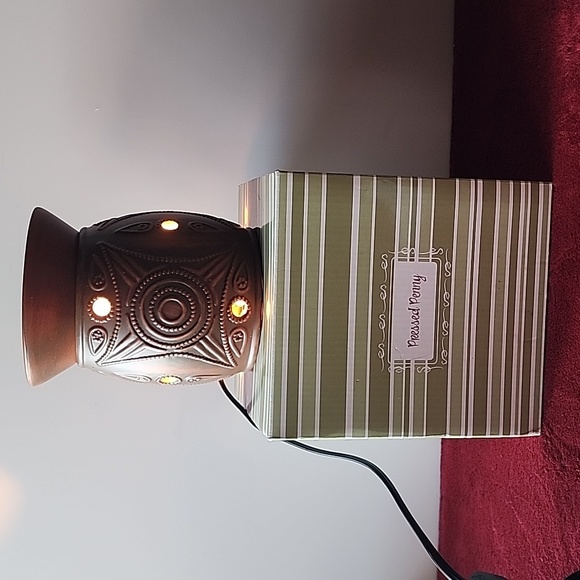 Deluxe Scentsy Warmer Pressed  Penny. - Picture 9 of 11